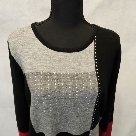 Allison Daley Black Red Grey Rhinestone Bling 100% Acrylic Sweater Size XL - Picture 2 of 7